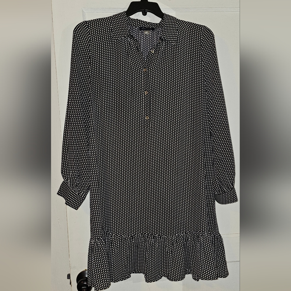 Black and white polka dot ruffle hem dress